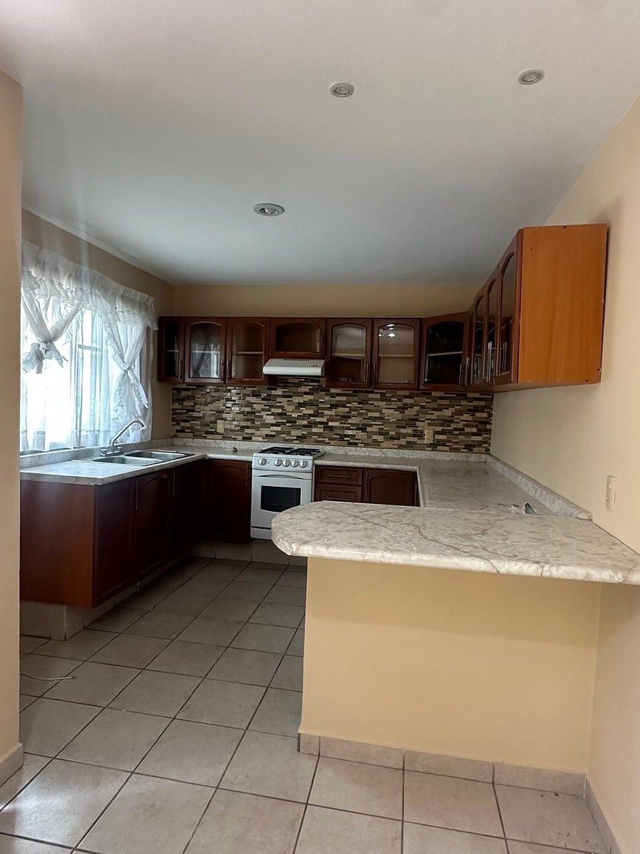 Casa en condominio en Nueva Galicia Residencial, Tlajomulco de Zúñiga, foto 2 de 28