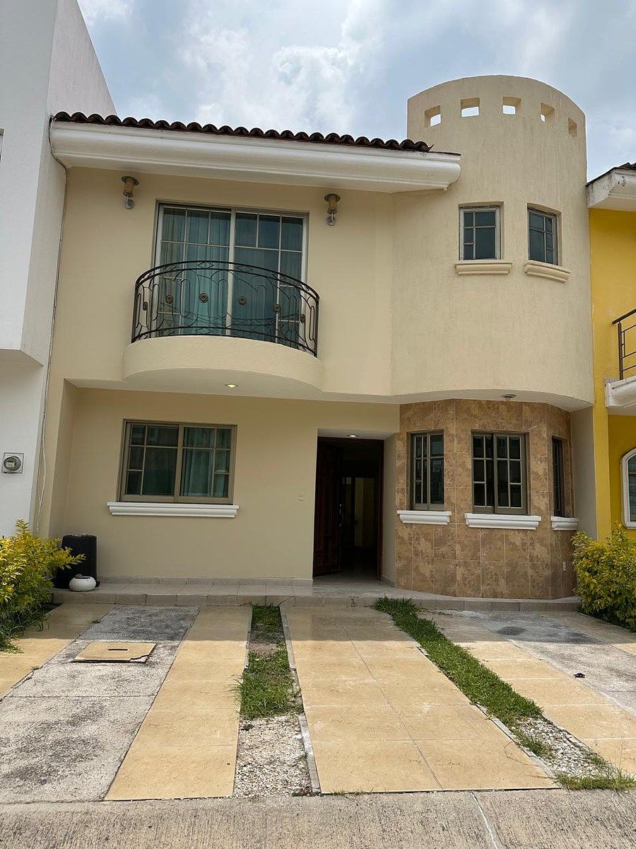 Hermosa casa 3 Habitaciones en Renta en Nueva Galicia Residencial, foto 1 de 28