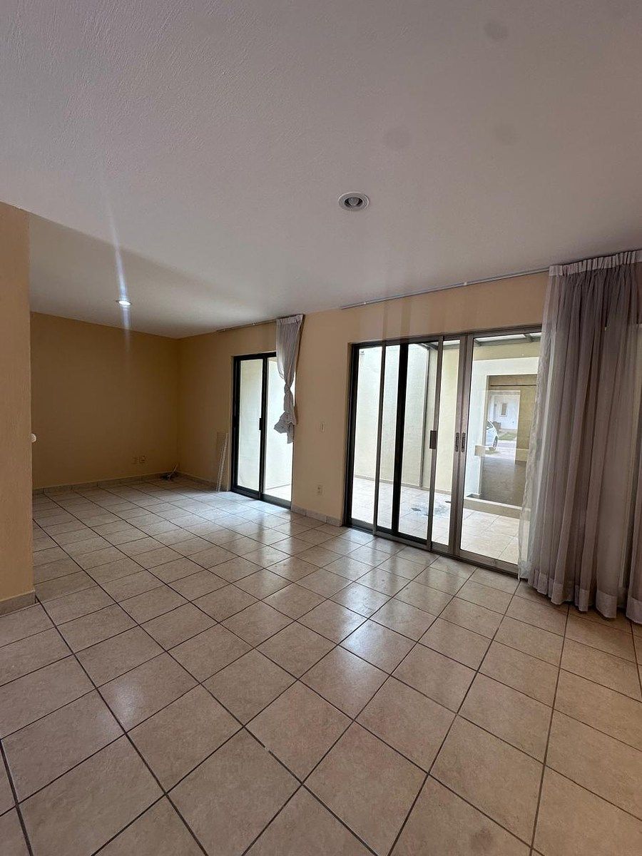 Casa en condominio en Nueva Galicia Residencial, Tlajomulco de Zúñiga, foto 3 de 28