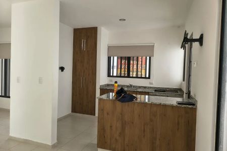 Casa en renta recamara en planta baja en gran San Pedro Cholul