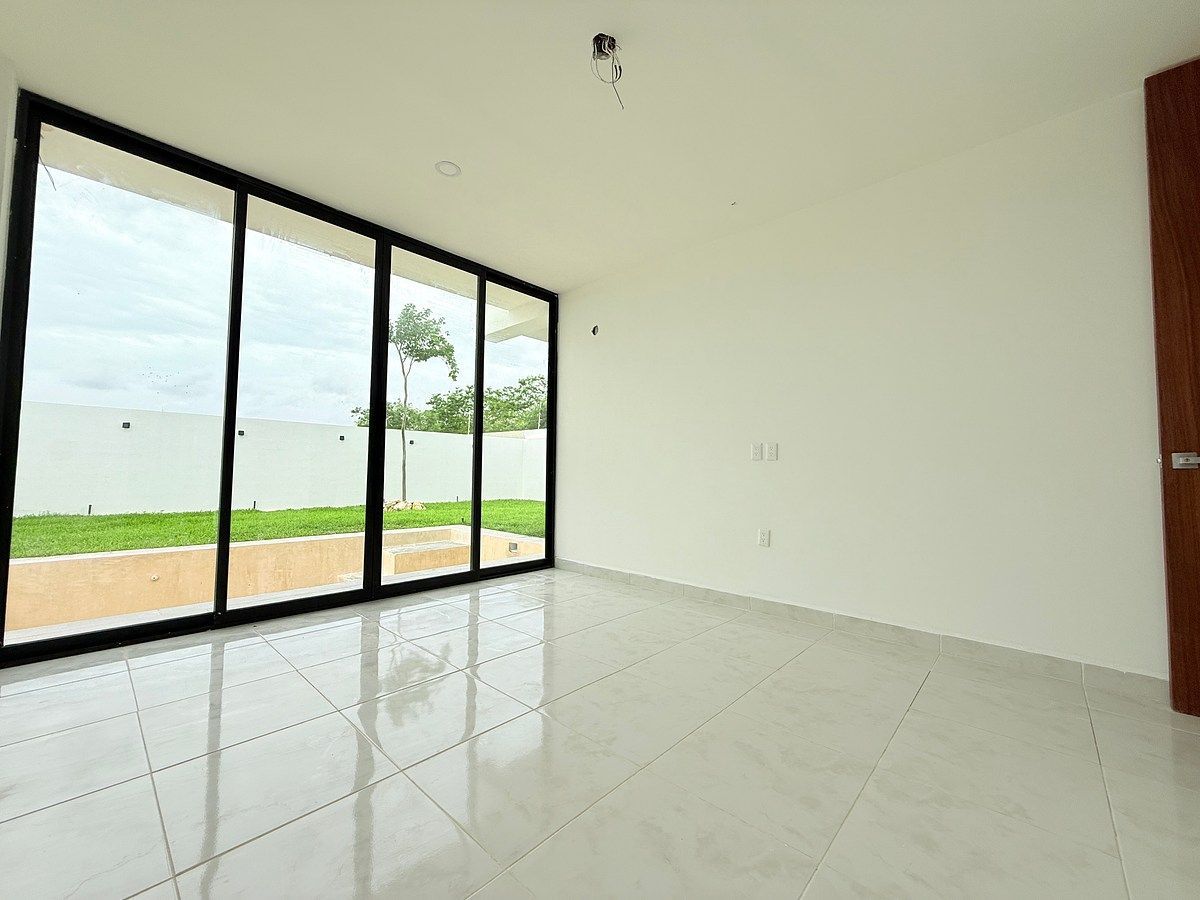 CASA À VENDA NA PRIVADA RESIDENCIAL CAMELIA EM MÉRIDA YUCATÁN, foto 1 de 18