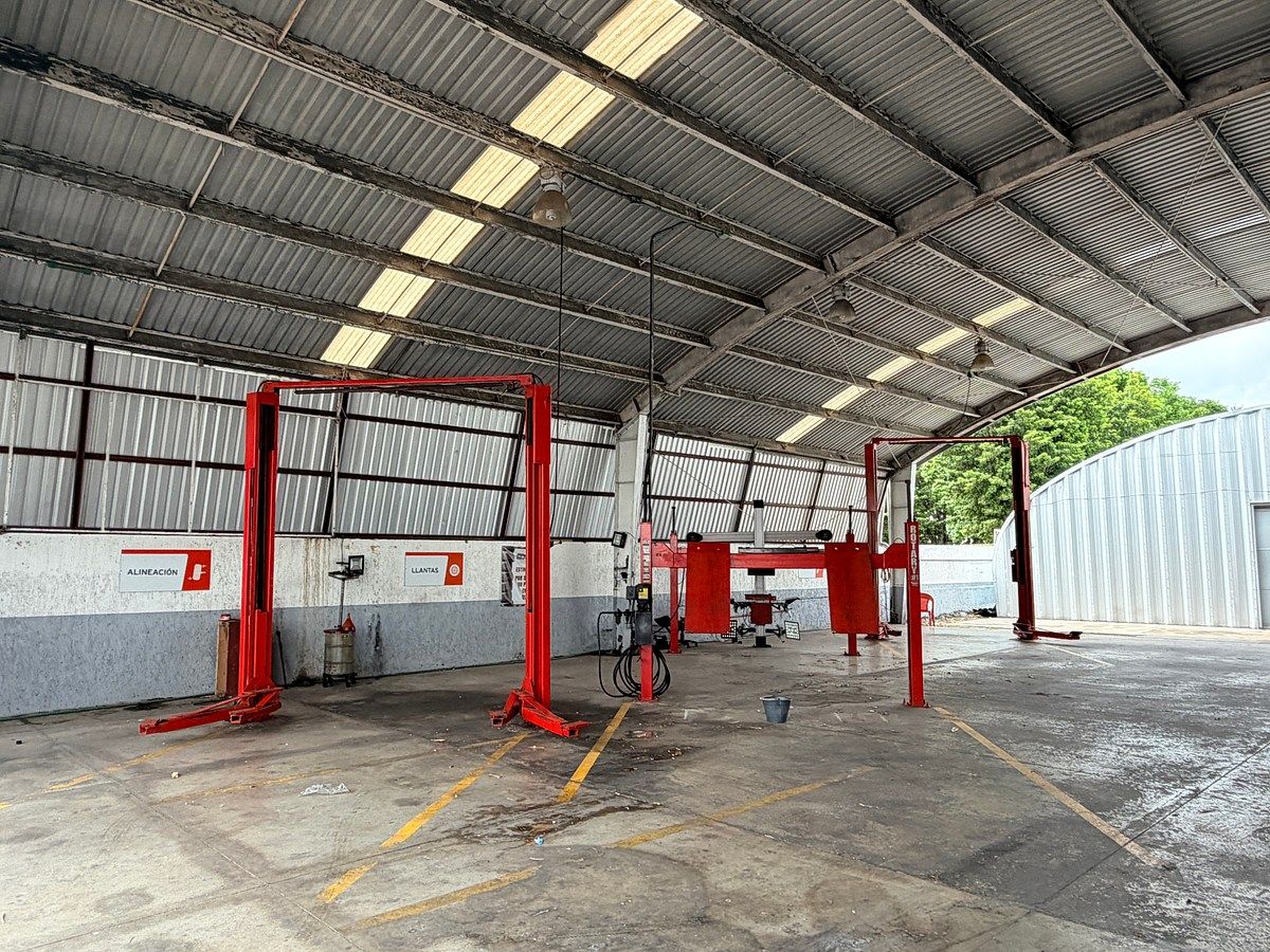Local comercial en Pensiones, Mérida, foto 3 de 25
