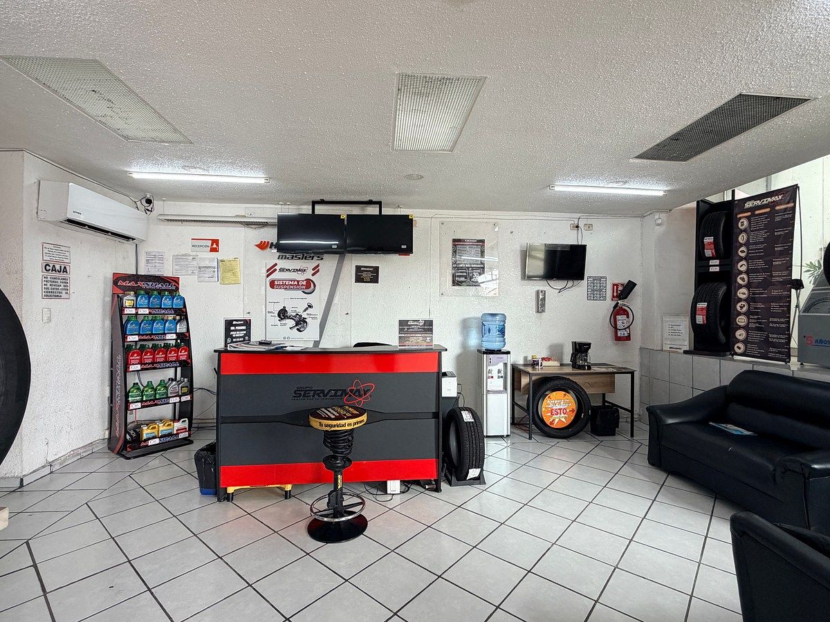 Local comercial en Pensiones, Mérida, foto 9 de 25