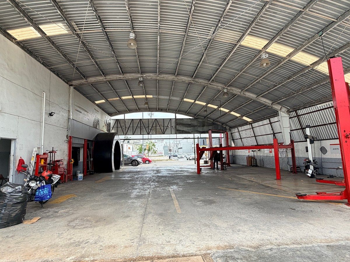 Local comercial en Pensiones, Mérida, foto 11 de 25