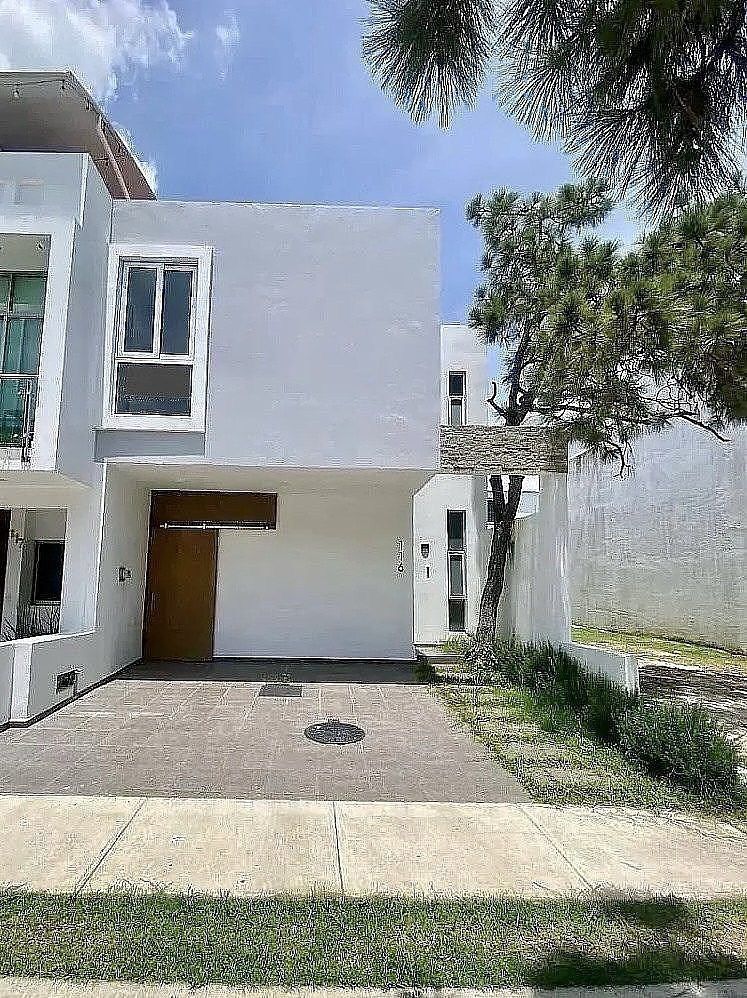 Casa à venda na Cima de Zapopan, foto 1 de 28
