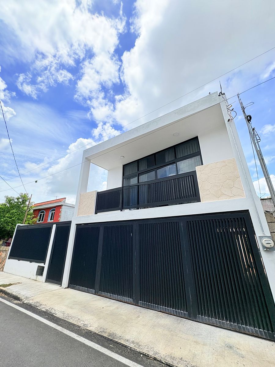 CASA PARA ALUGAR EM CHOLUL | 4 QUARTOS | PISCINA, foto 1 de 28