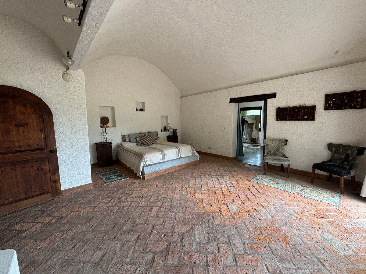Country House in El Huizachal, San Miguel de Allende, photo 12 of 50