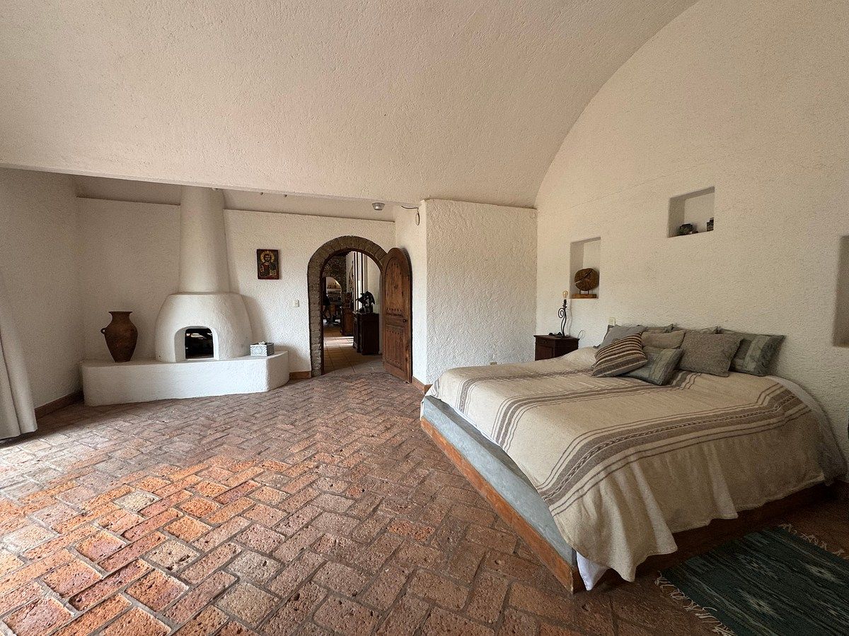 Country House in El Huizachal, San Miguel de Allende, photo 17 of 50