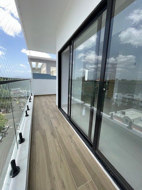 Alquiler apartamento moderno en Colinas del Seminario. AU, foto 1 de 12
