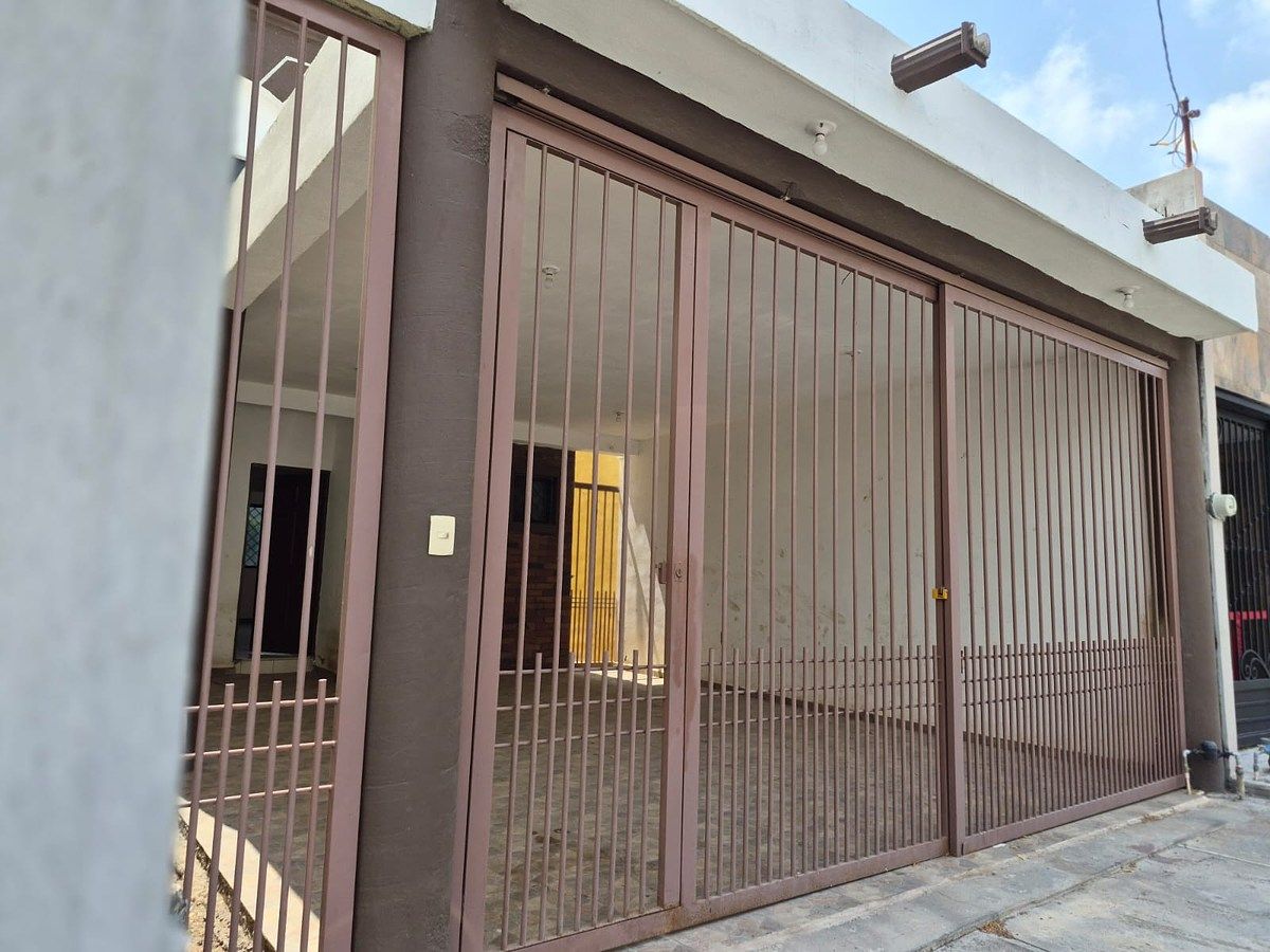 FRENTE, foto 1 de 14
