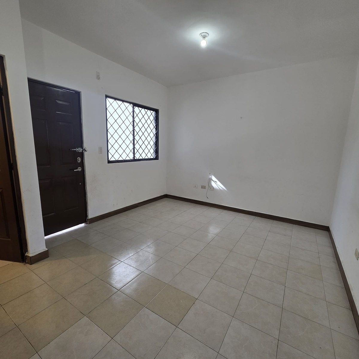 SALA, foto 2 de 14