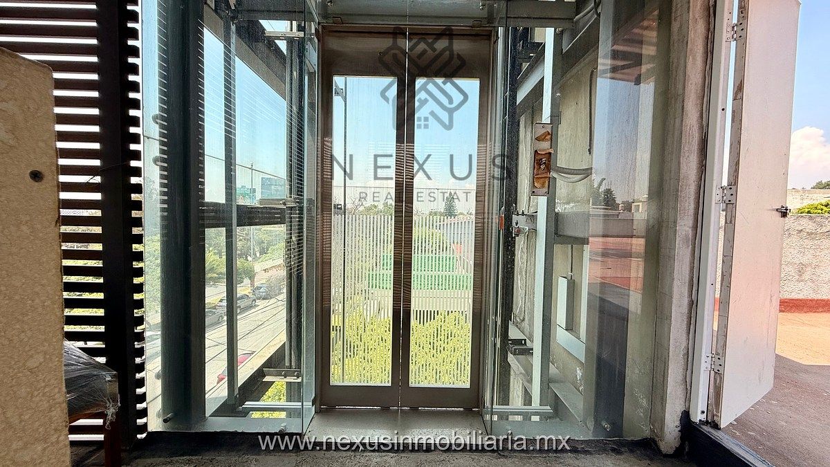 Retail Space in Ciudad Satélite, Naucalpan de Juárez, photo 16 of 20