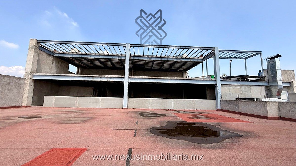 Retail Space in Ciudad Satélite, Naucalpan de Juárez, photo 2 of 20