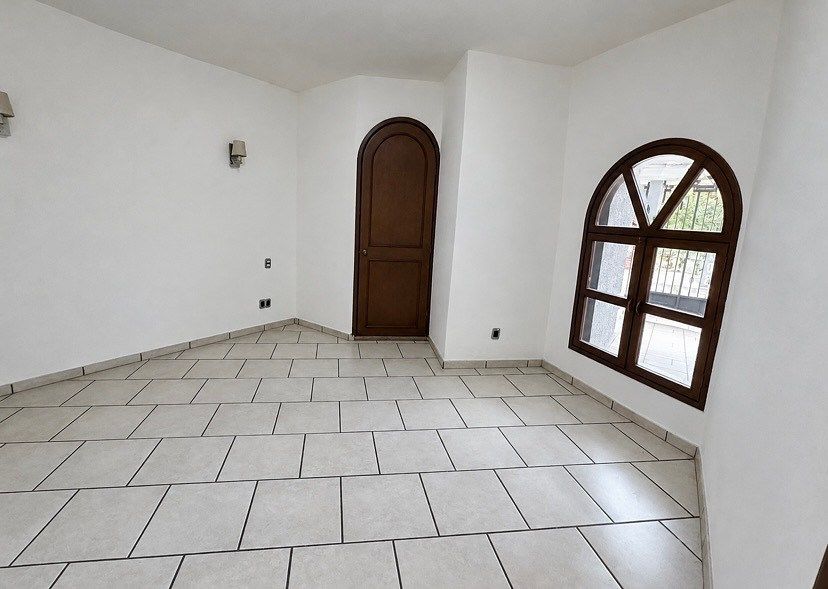 House in Revolución, Tlaquepaque, photo 3 of 23