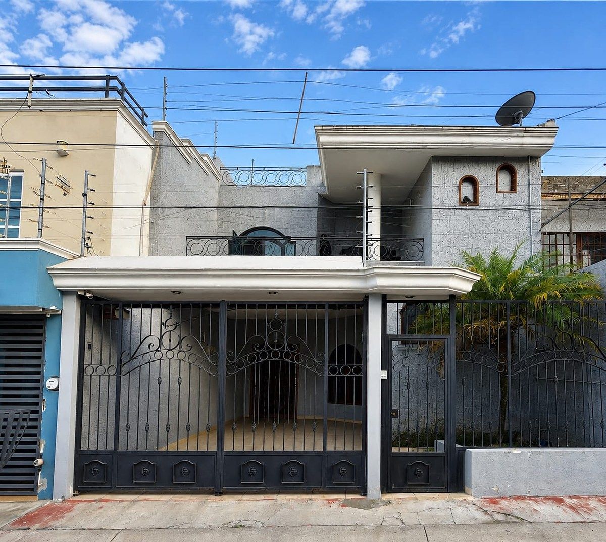 Casa à Venda - Fracionamento Revolução, foto 1 de 24
