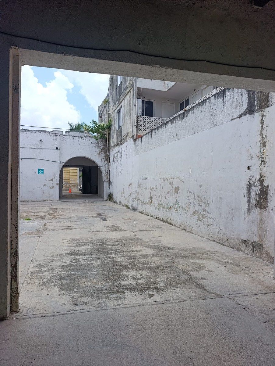 Commercial Storage Unit in Mérida Centro, Mérida, photo 10 of 13