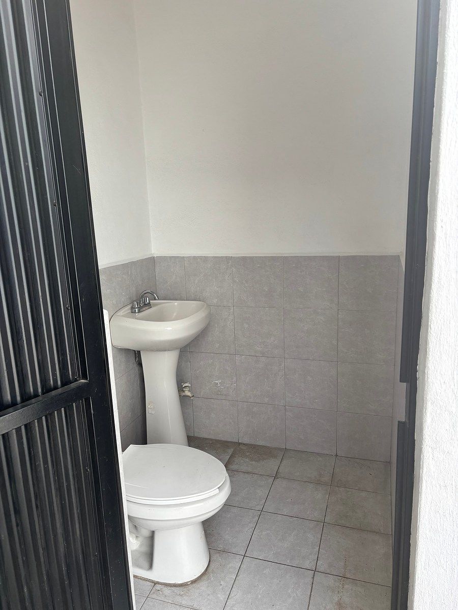 Local comercial en Lomas de Querétaro, Querétaro, foto 3 de 17