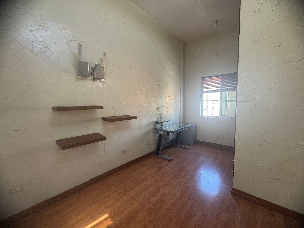 House in Mirador de la Silla, Guadalupe, photo 18 of 25