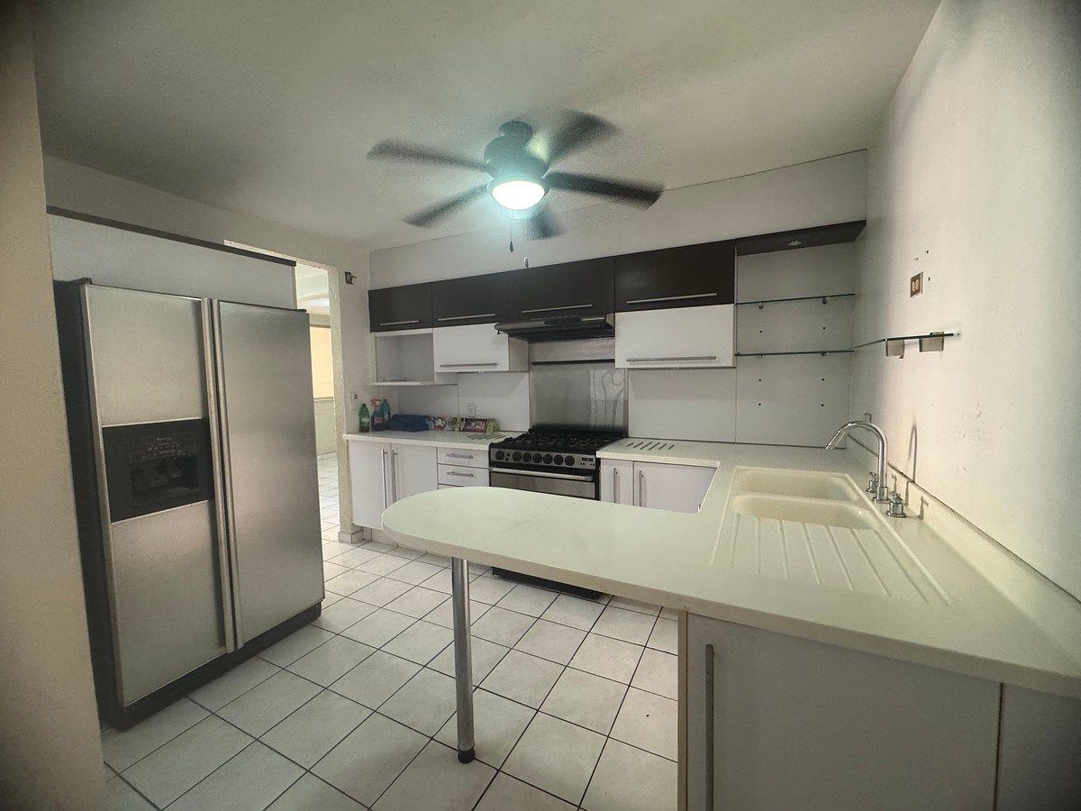House in Mirador de la Silla, Guadalupe, photo 8 of 25