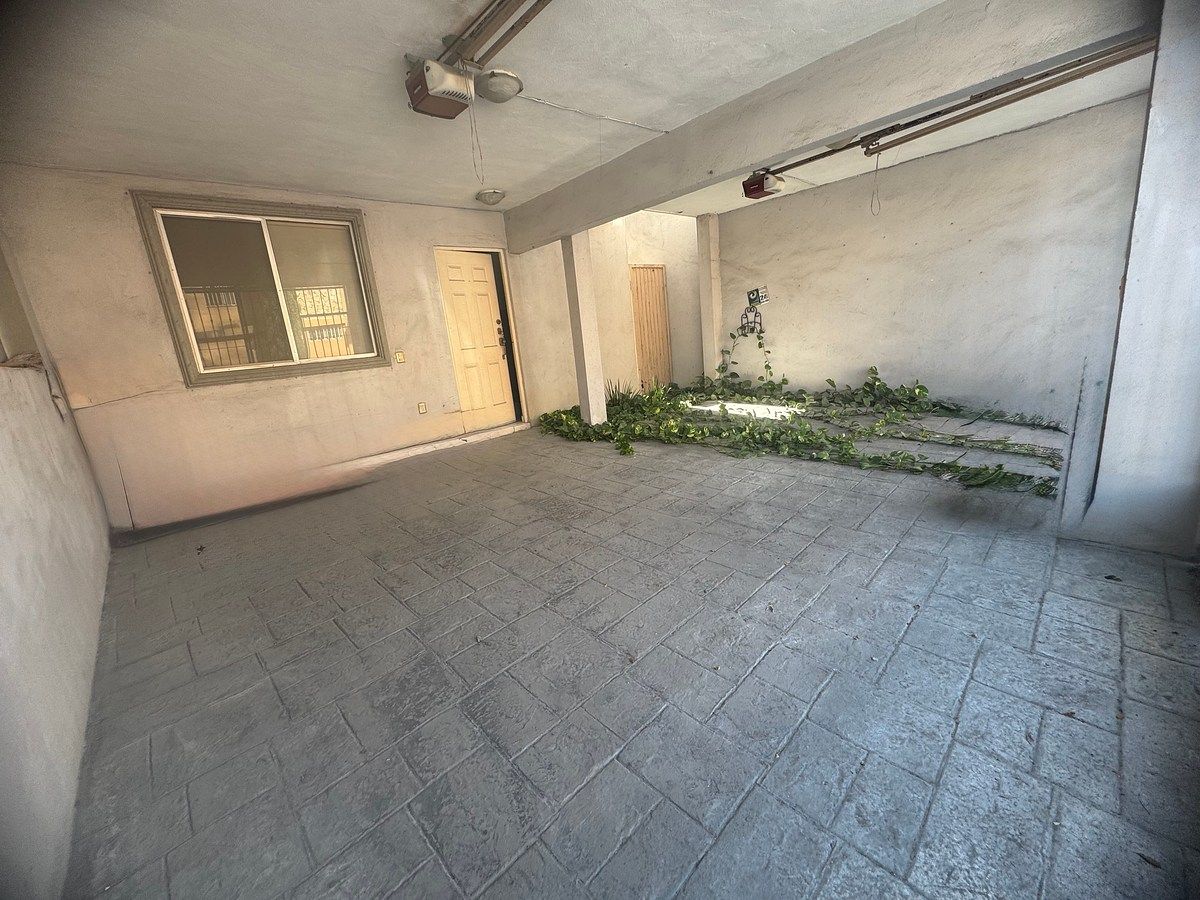 House in Mirador de la Silla, Guadalupe, photo 3 of 25