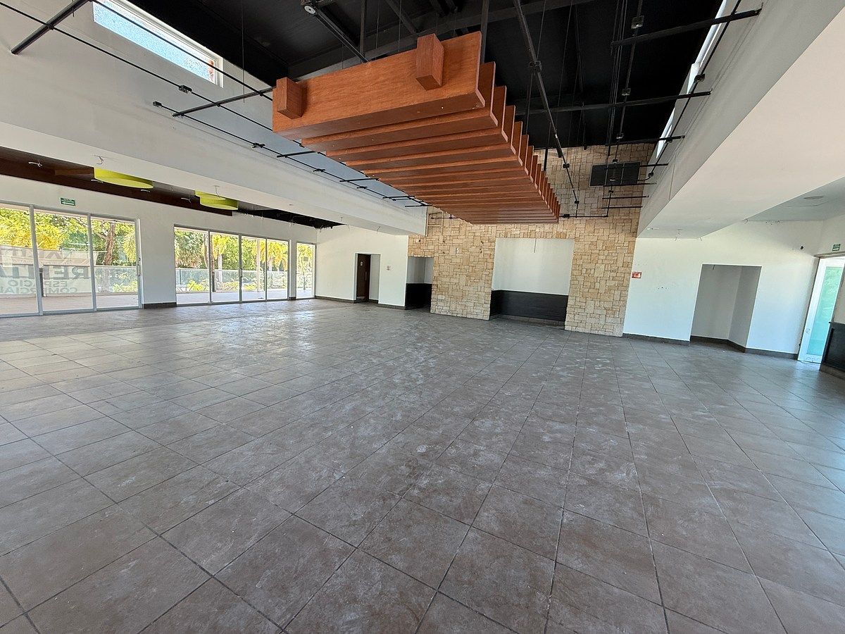 Retail Space in Residencial San Miguel, Carmen, photo 3 of 7
