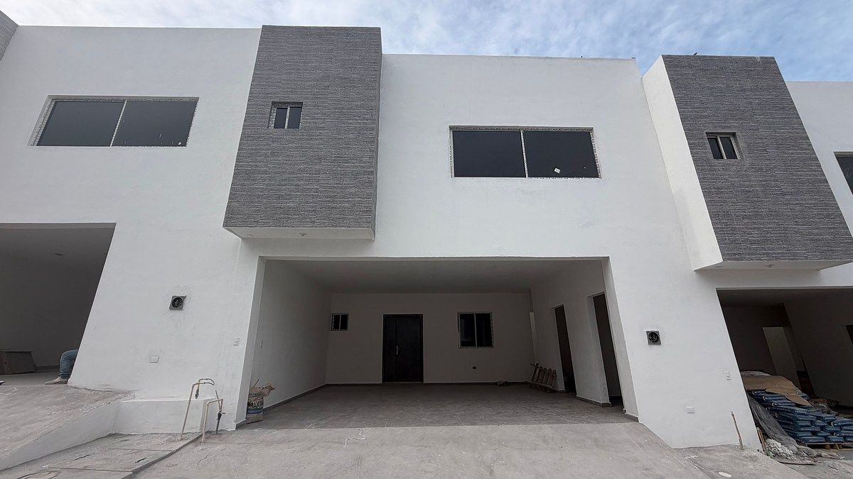 CASA EN VENTA CUMBRES DEL VALLE, foto 1 de 16