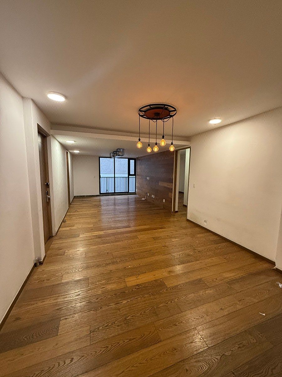 Apartamento para alugar, terraço e cobertura privada em Roma Norte, foto 1 de 33
