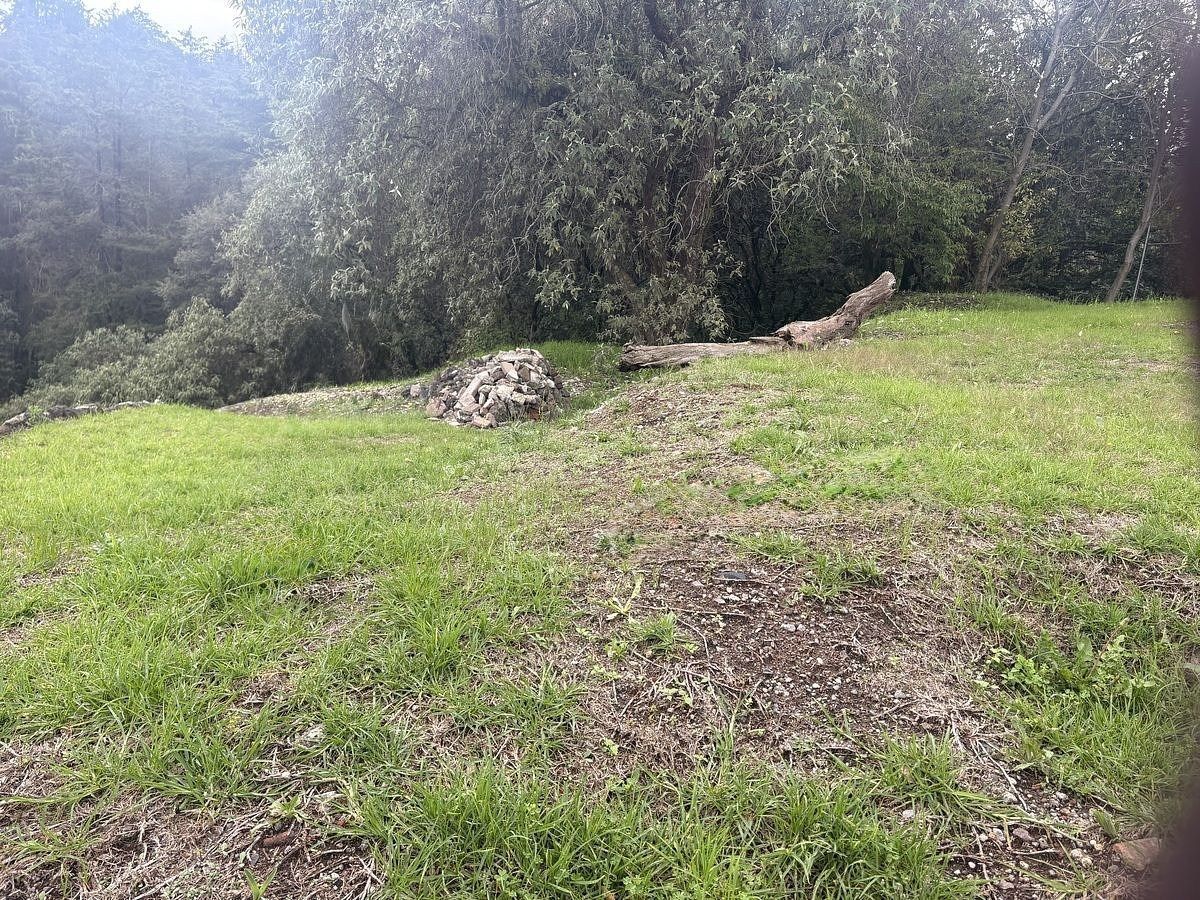 **OPORTUNIDAD** TERRENO SOBRE LAS ÁGUILAS, foto 1 de 20