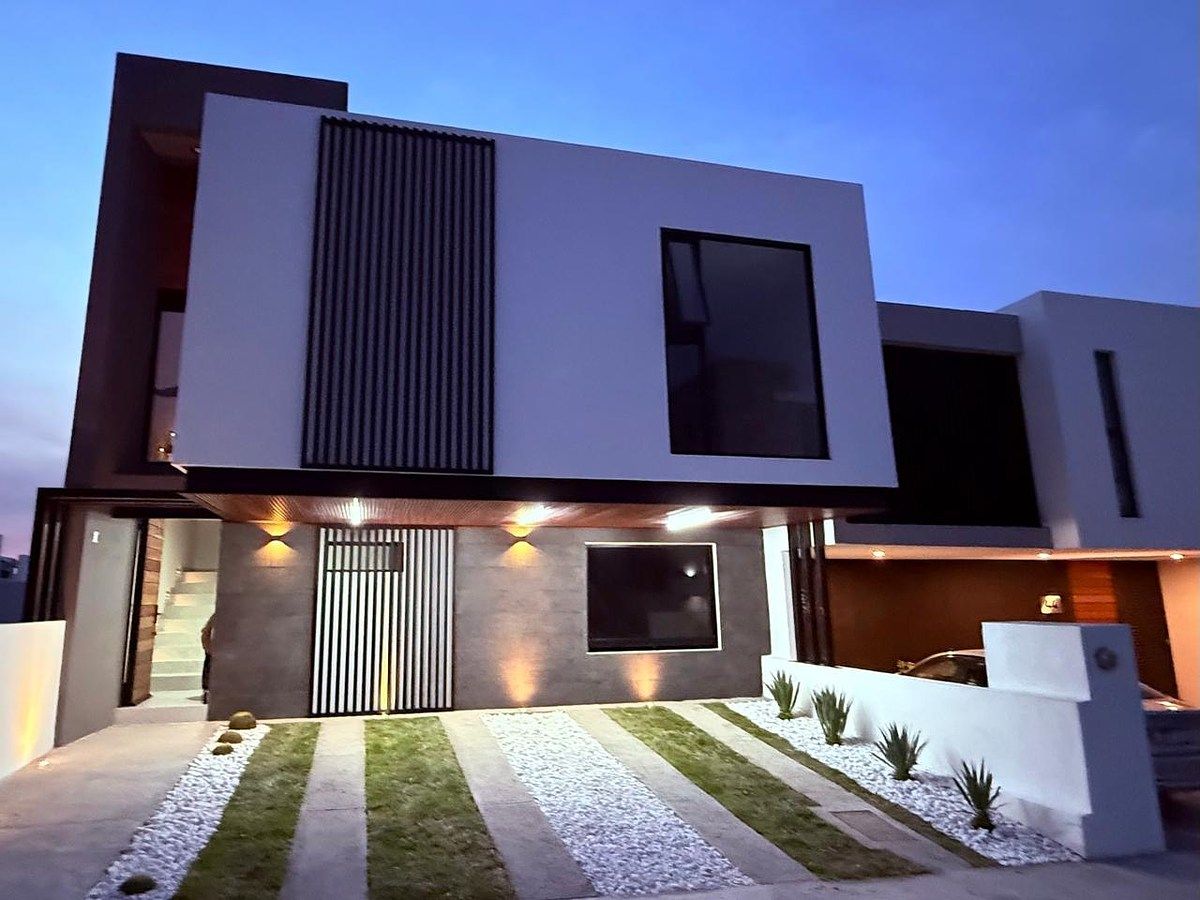 Casa en venta en Zibata Queretaro, foto 1 de 36