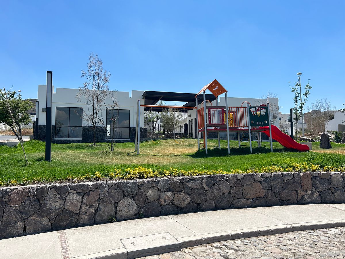 Lot in Zibatá, El Marqués, photo 4 of 13