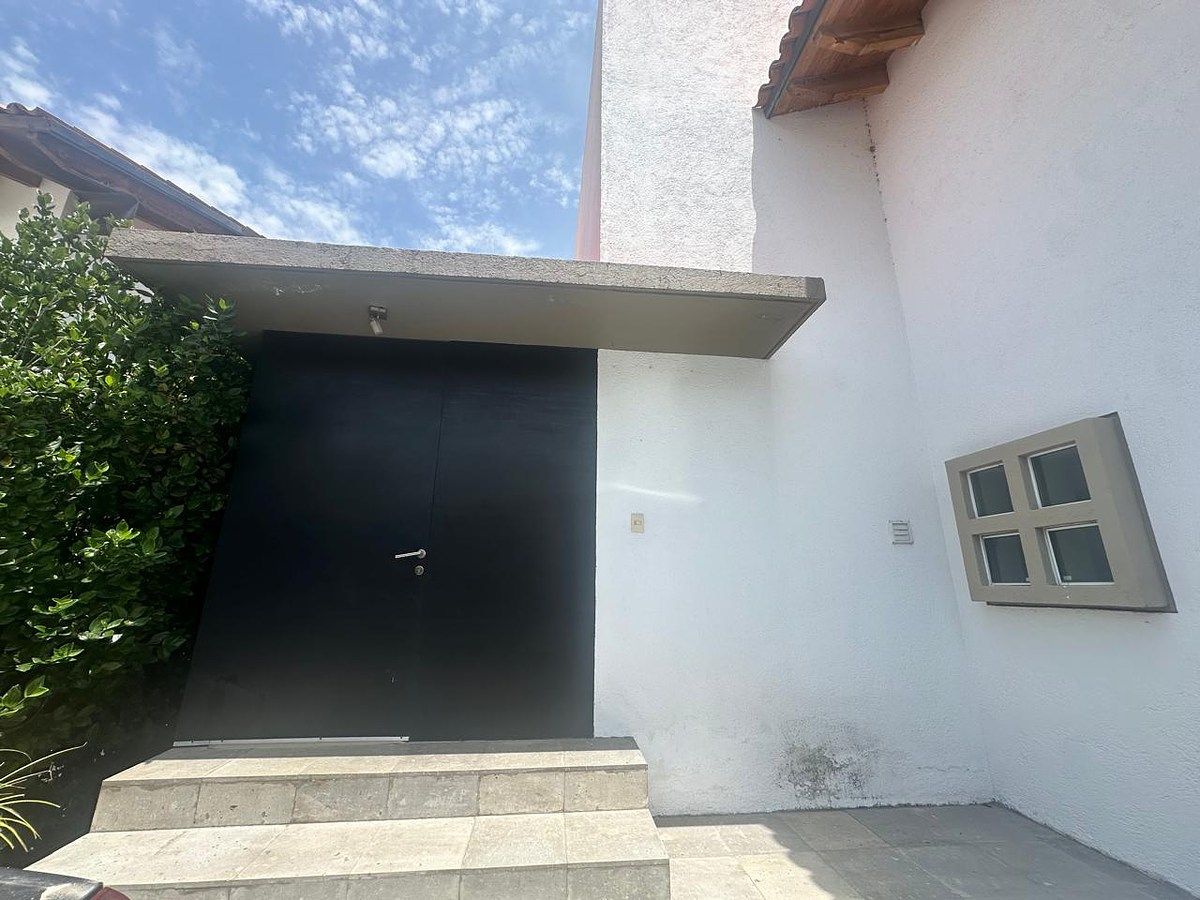 House in Gated Community in Lomas del Campanario III, Querétaro, photo 2 of 18