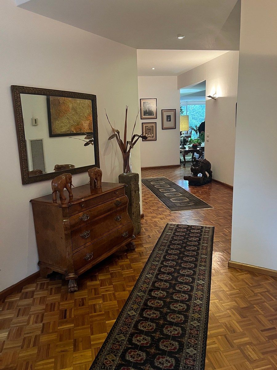 Sale - Opportunity Apartment Vistahermosa 317 m2, photo 1 of 25
