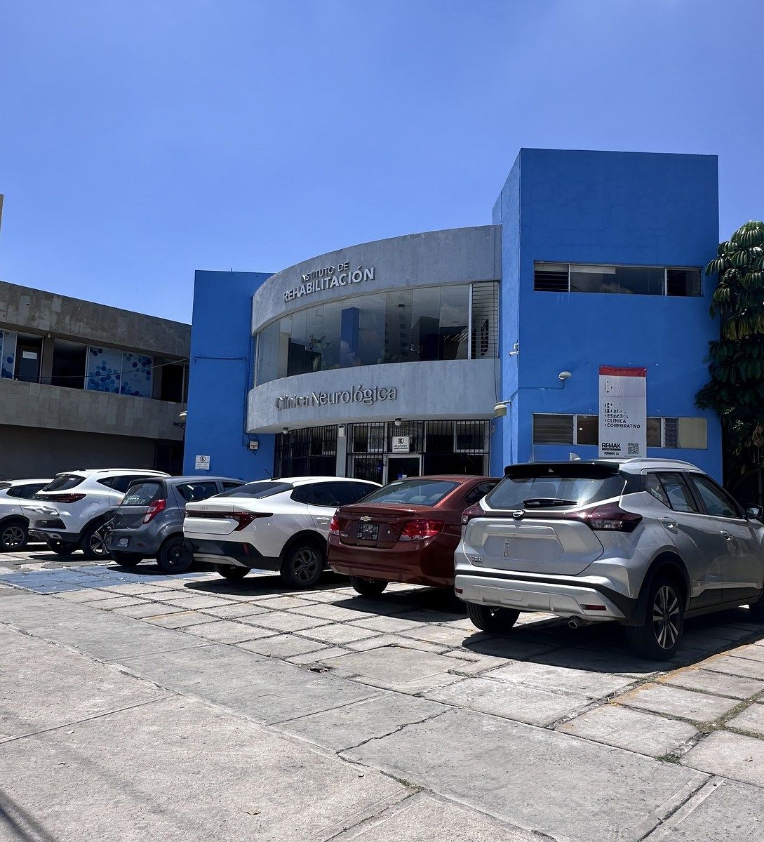 EDIFICIO COMERCIAL EN VENTA, HACIENDA EL JACAL QUERETARO, foto 1 de 26