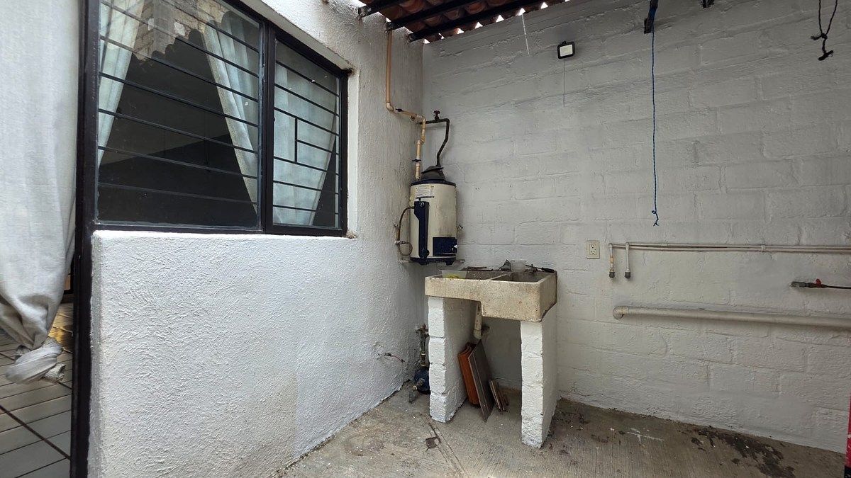 House in Gated Community in Parques Del Nilo, Guadalajara, photo 8 of 14