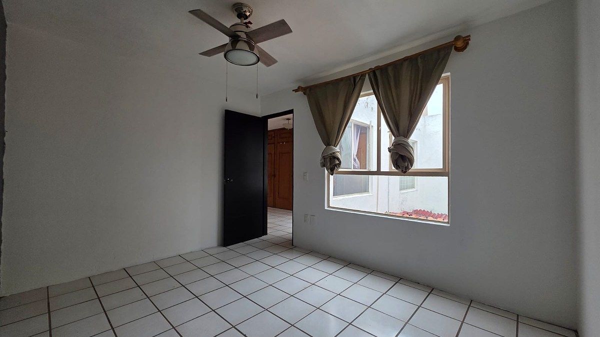 House in Gated Community in Parques Del Nilo, Guadalajara, photo 13 of 14