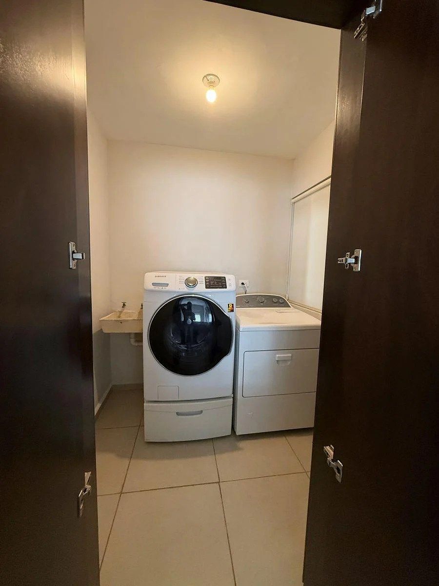 Casa em Lombardía Residencial, Apodaca, foto 10 de 23
