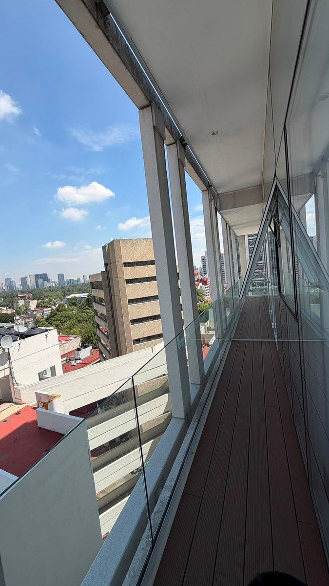 Balcón, photo 16 of 19