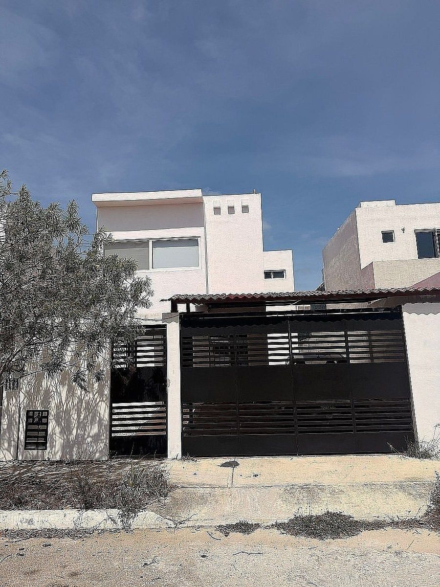 CASA EN PASEOS DE MERIDA, TIXCACAL, foto 1 de 12