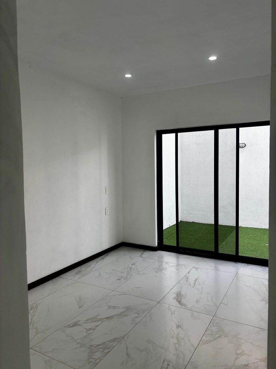 Casa em Jardines Del Valle, Zapopan, foto 3 de 26