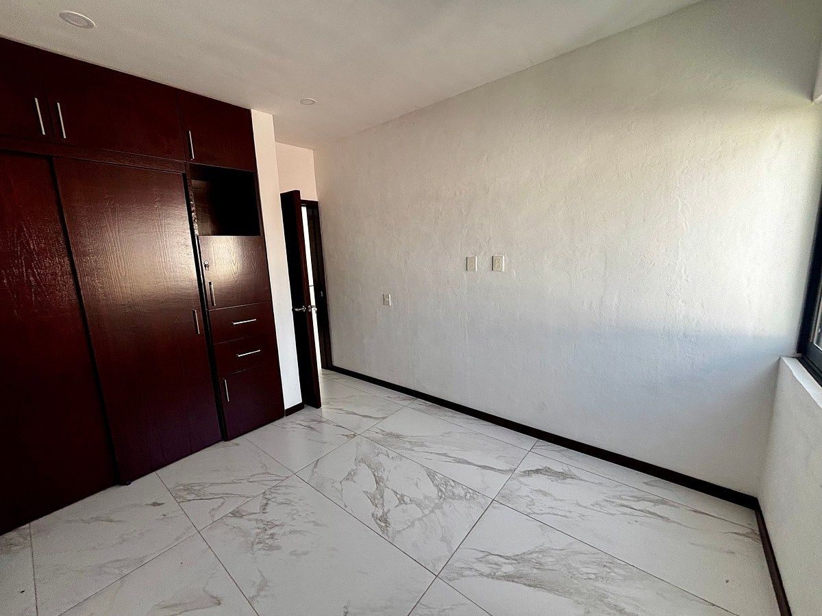 Casa em Jardines Del Valle, Zapopan, foto 24 de 26