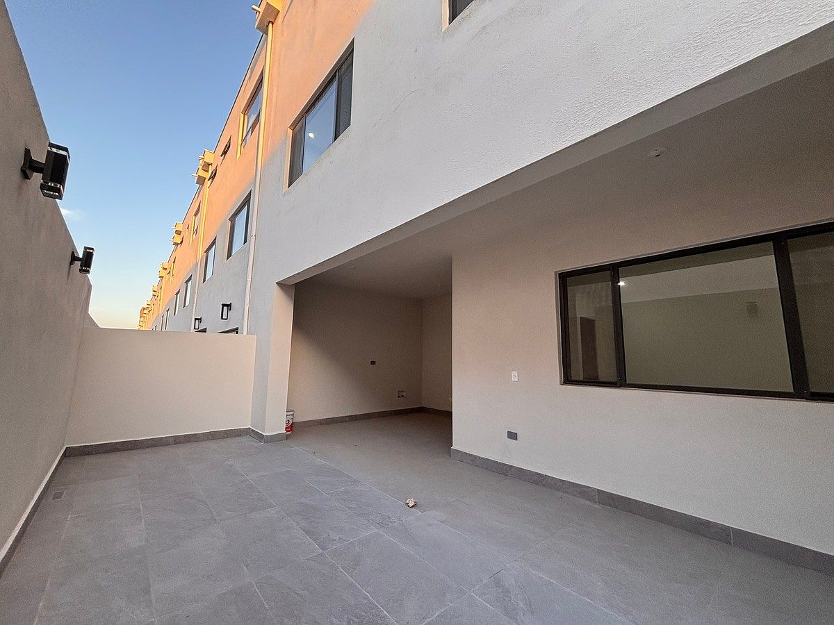 Casa em Montecinos Residencial, García, foto 15 de 19