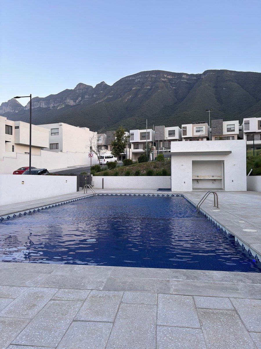 Casa em Montecinos Residencial, García, foto 18 de 19