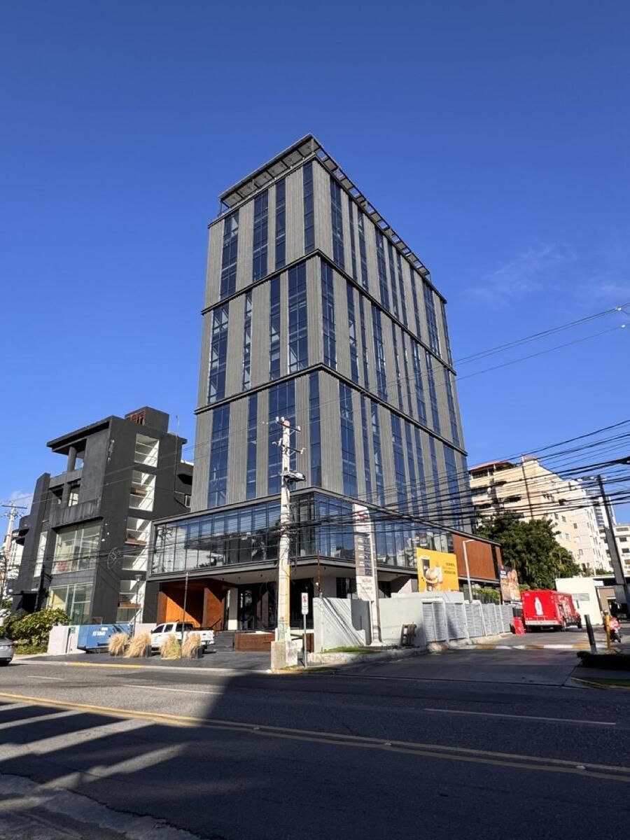 Local comercial de 326 m² | Naco | Santo Domingo | Edificio Nuev, foto 1 de 50