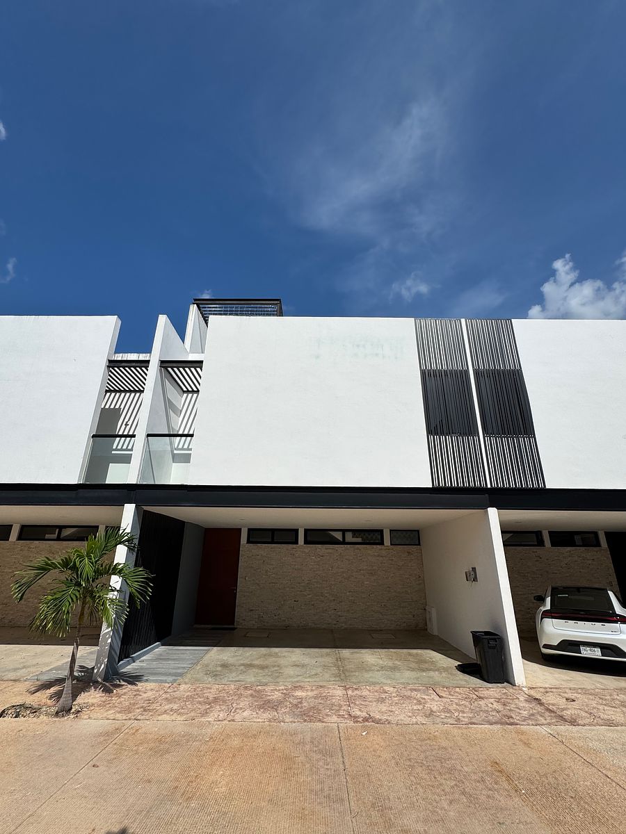 EN RENTA TOWNHOUSE DE 3 RECÁMARAS EN RESIDENCIAL YA'AXBEH | CONKAL, YUCATÁN, foto 1 de 34