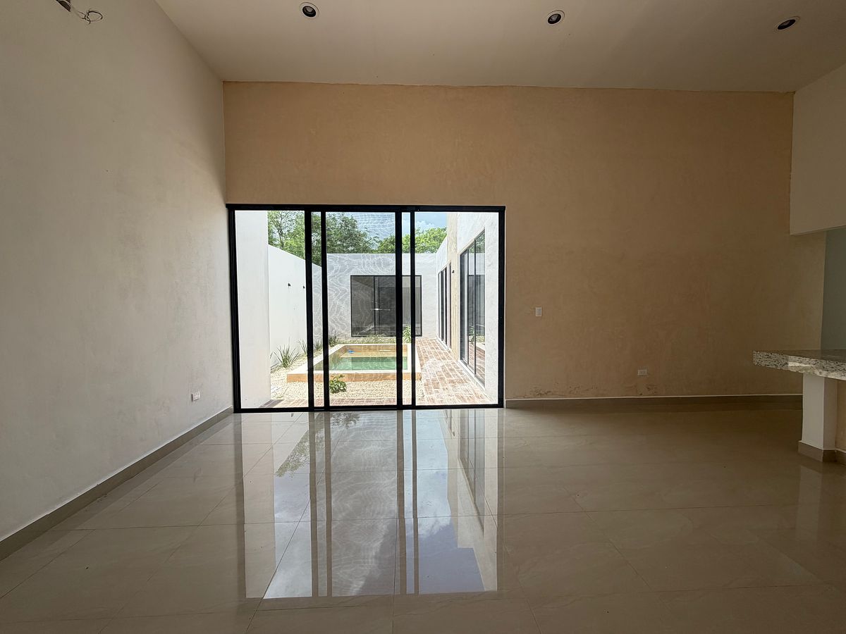Casa em Conkal, Conkal, foto 2 de 21