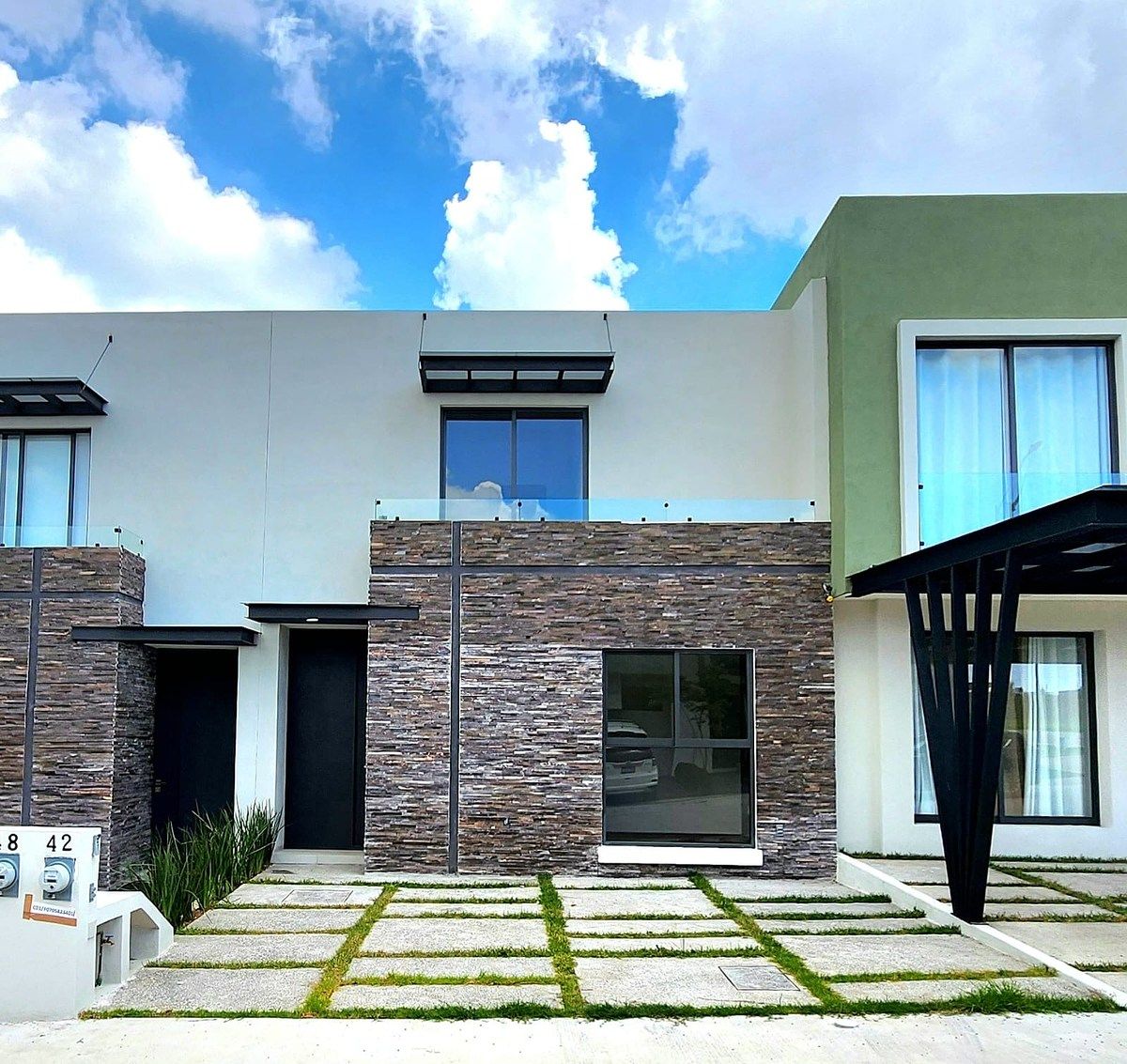 LAUREL HOUSE FOR SALE, ALTOZANO MORELIA, photo 1 of 13