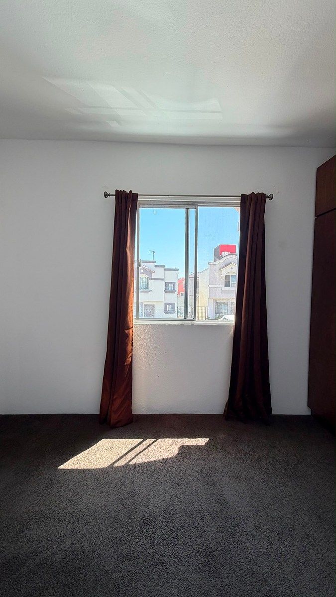 House in Urbi Quinta del Cedro, Tijuana, photo 10 of 19