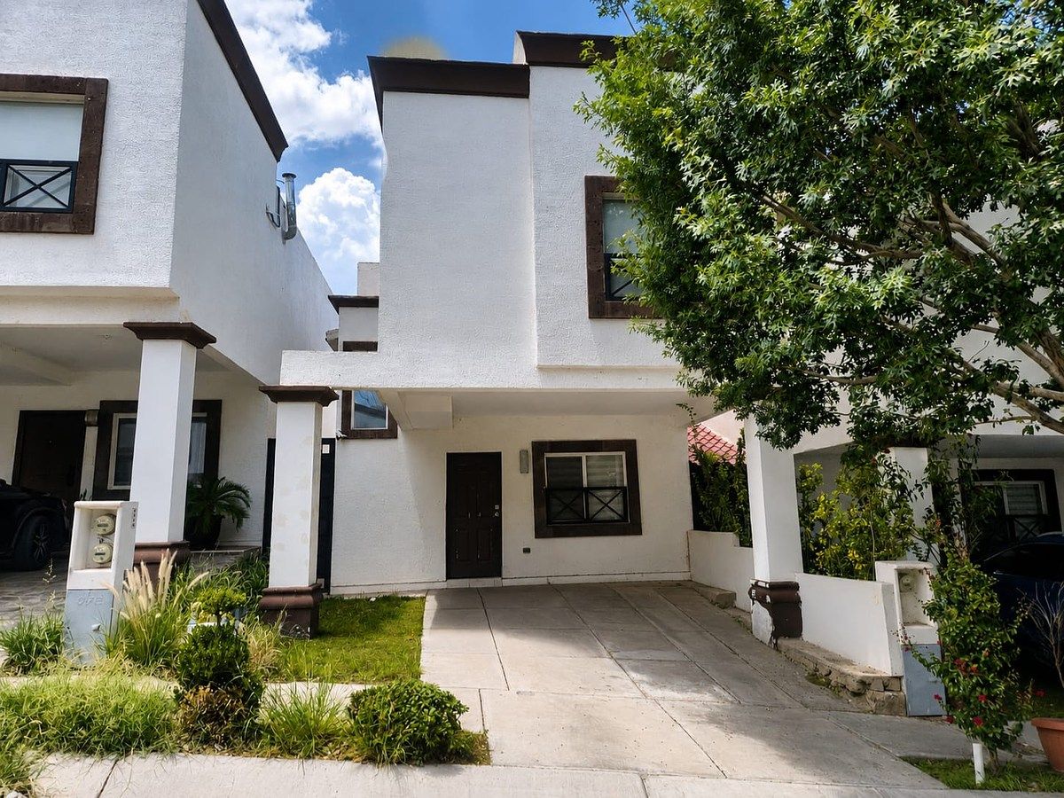 HOUSE FOR SALE IN FRACC PUENTE DE CANTERA IV, photo 1 of 10