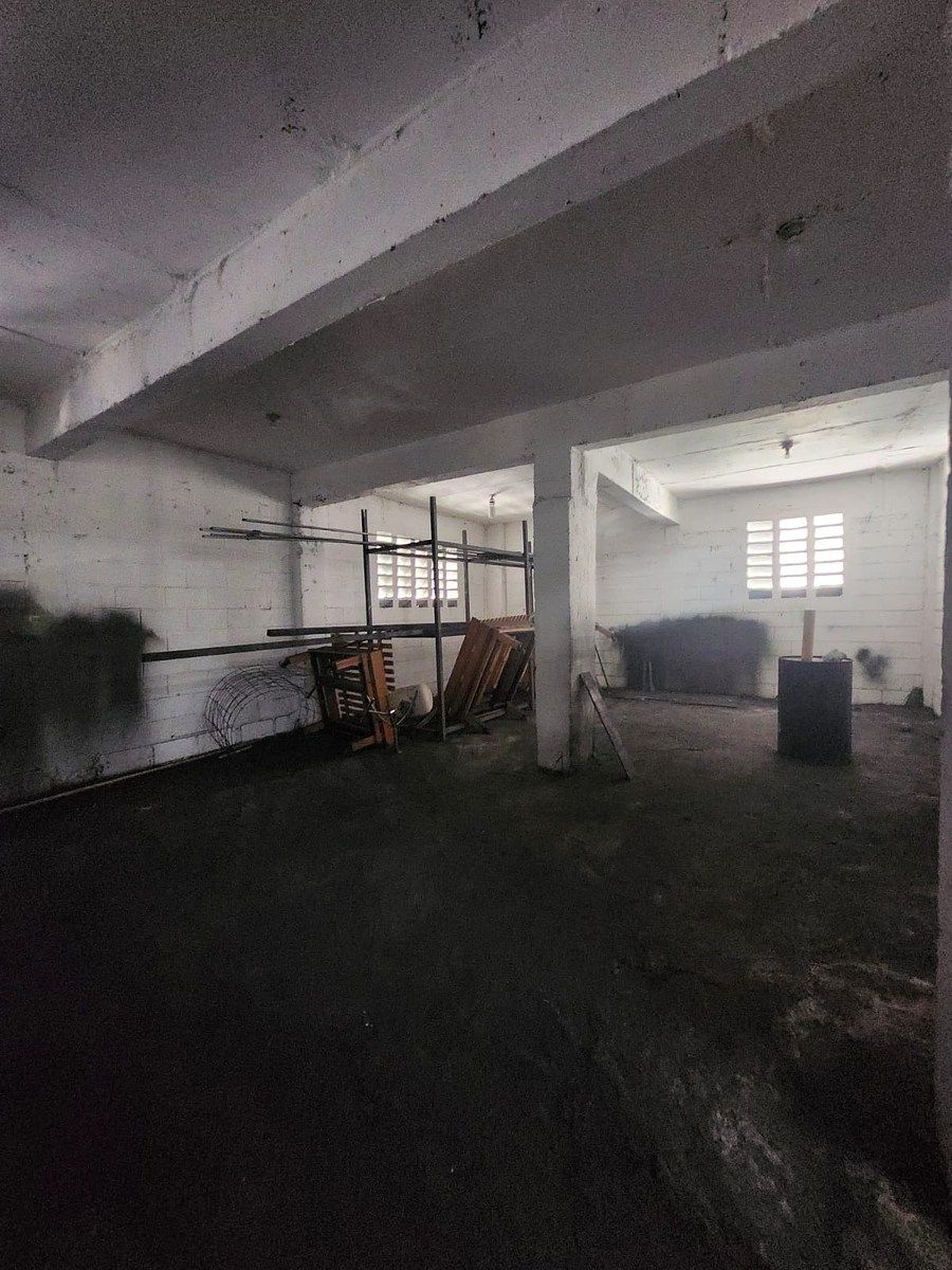 Nave en Manoguayabo, Santo Domingo Oeste, foto 5 de 16