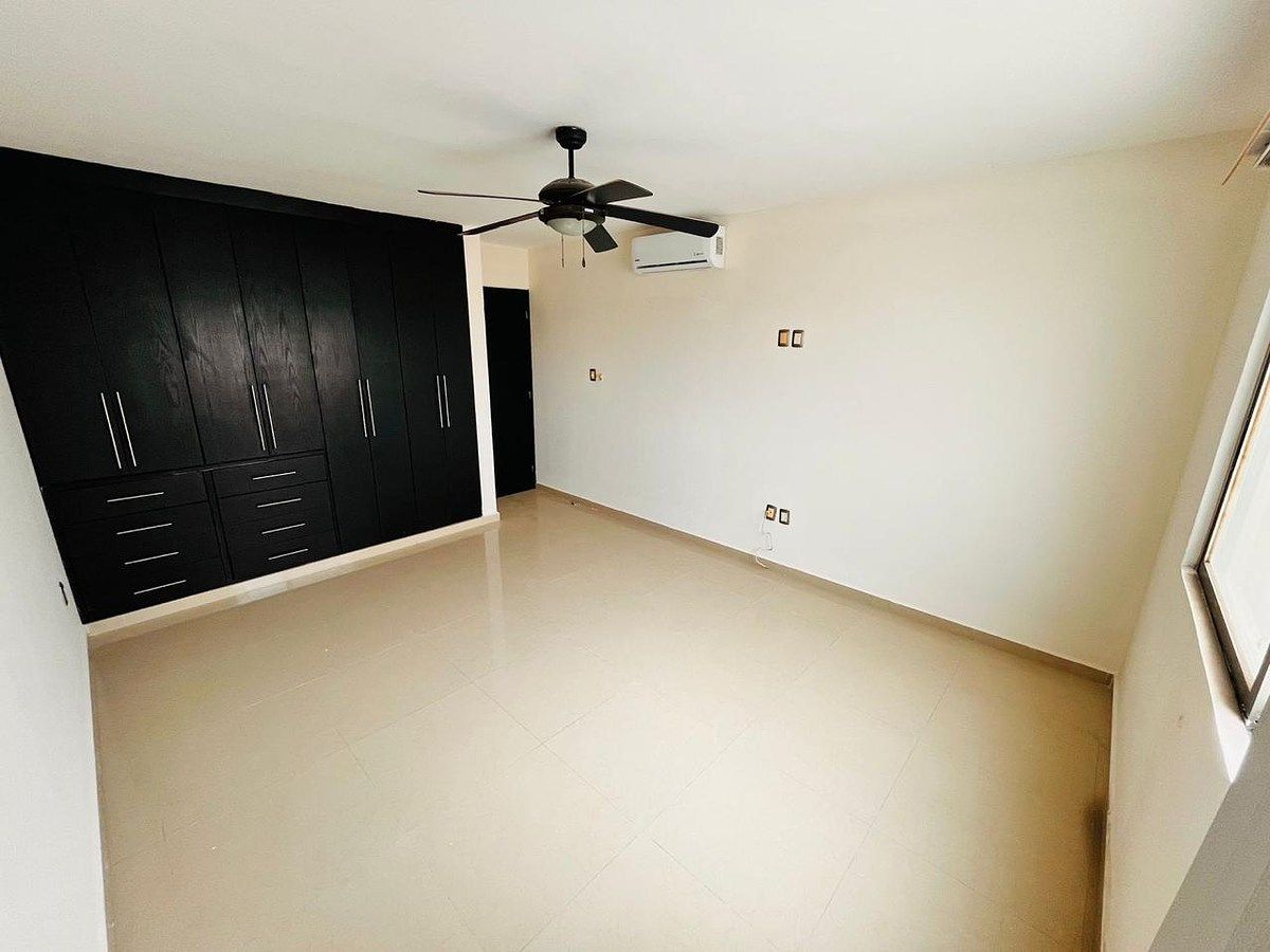 House in Lomas del Sol, Alvarado, photo 4 of 22